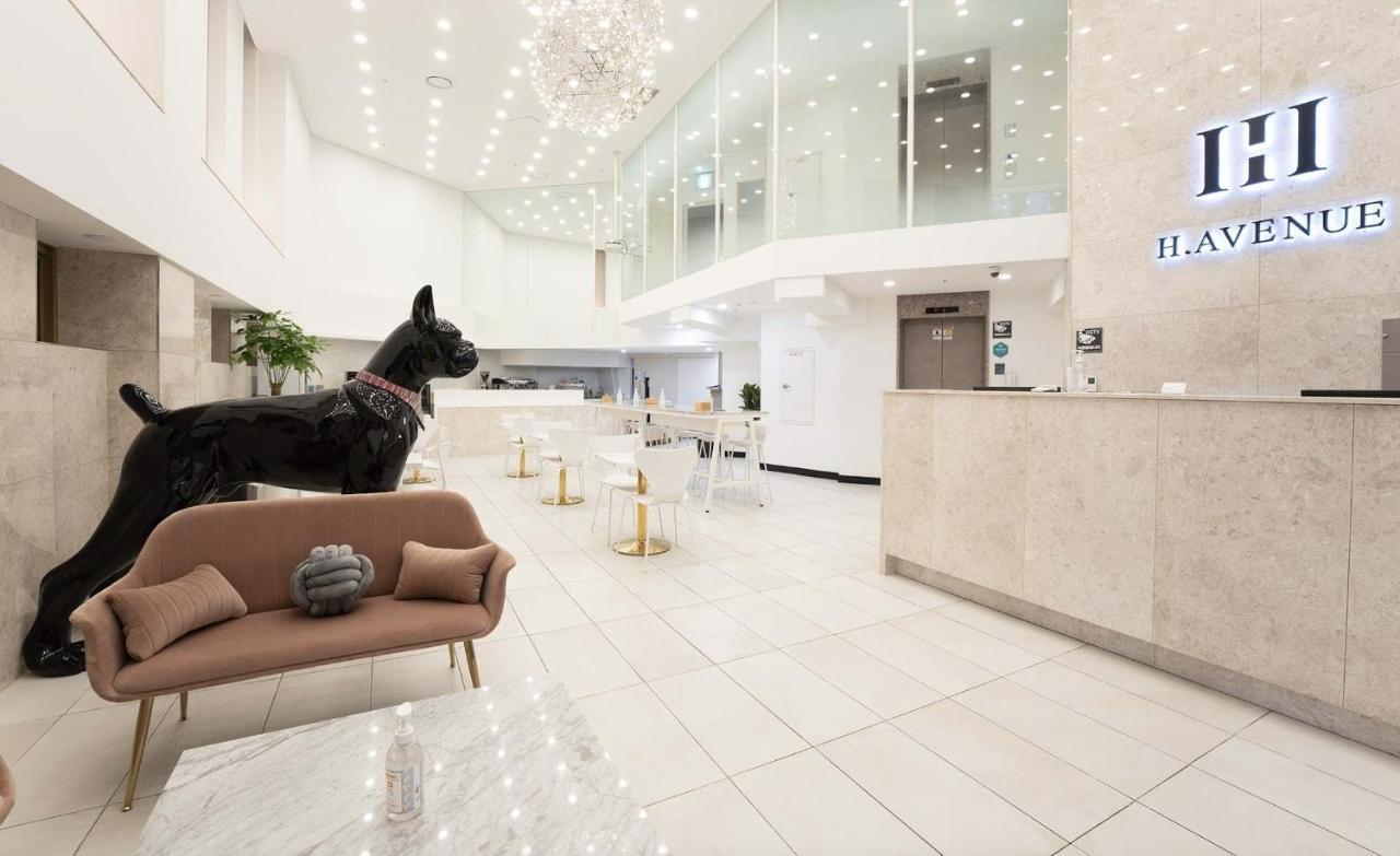 H Avenue Hotel Idae Shinchon Сеул Екстер'єр фото