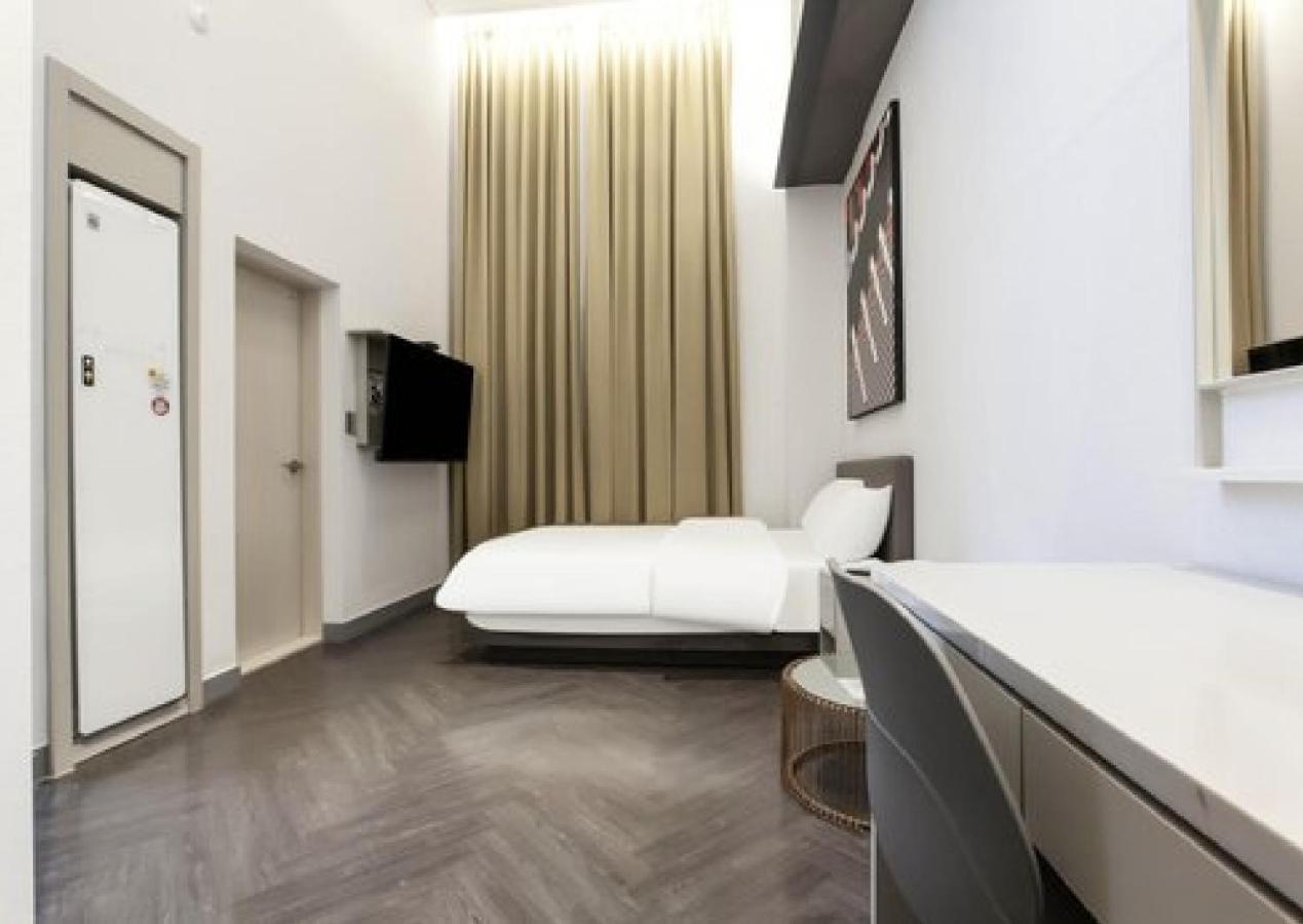 H Avenue Hotel Idae Shinchon Сеул Екстер'єр фото
