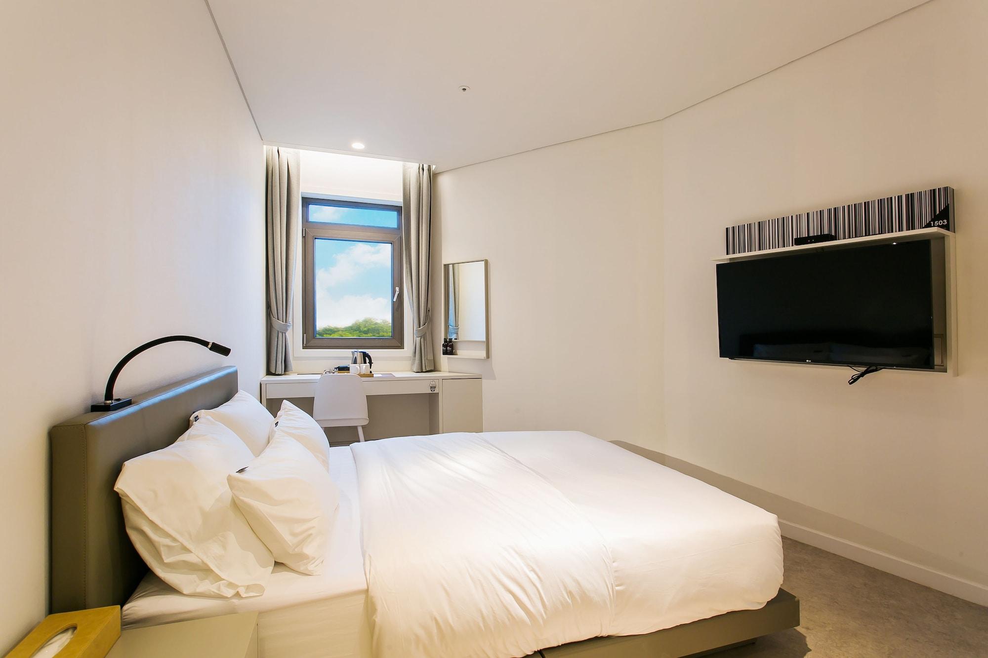 H Avenue Hotel Idae Shinchon Сеул Екстер'єр фото