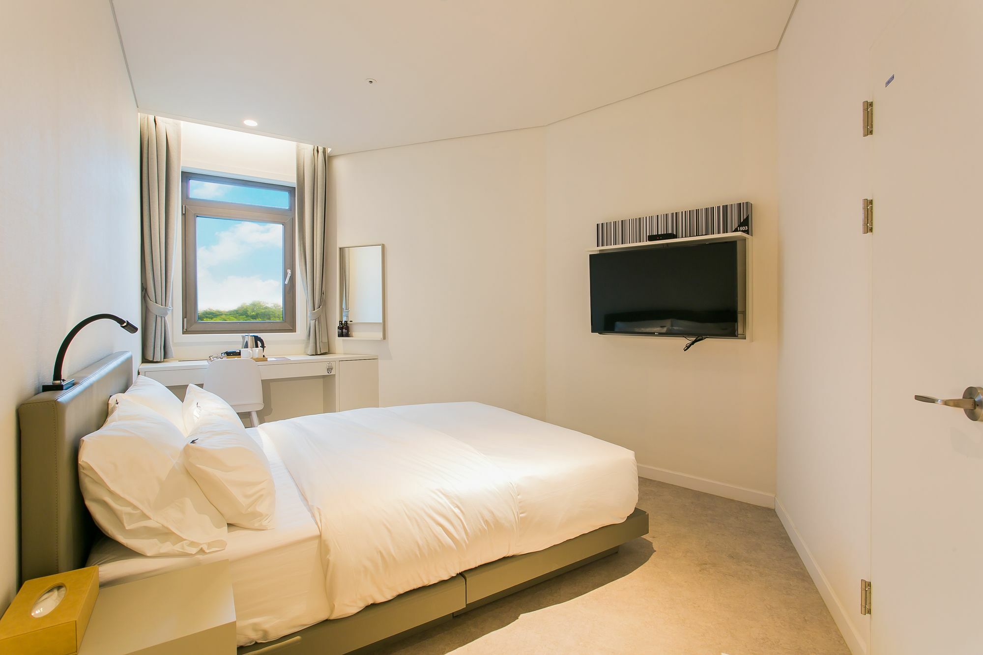 H Avenue Hotel Idae Shinchon Сеул Екстер'єр фото