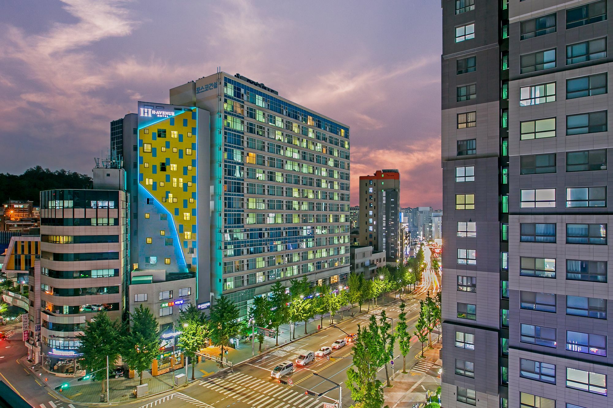 H Avenue Hotel Idae Shinchon Сеул Екстер'єр фото